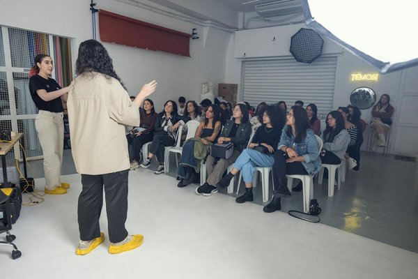 Boostez votre impact : maîtriser l"art des vidéos explicatives pour sublimer les produits de soins personnels en entreprise